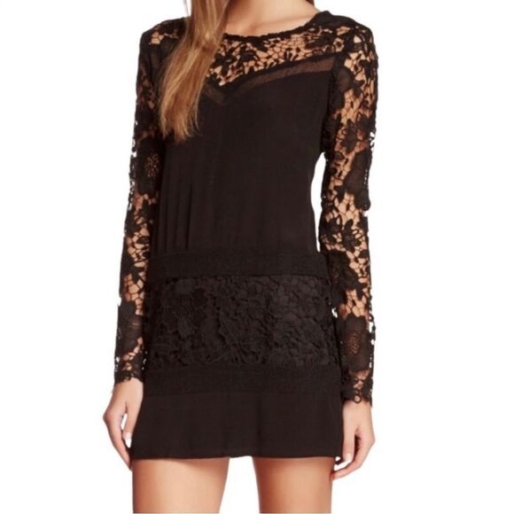 ASTR Black Long Sleeve Floral Lace Mini Dress. Size Large. Witchy, Goth Style. - Picture 1 of 15